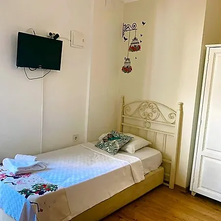Sade Hotel