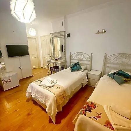 Sade Hotel 2*